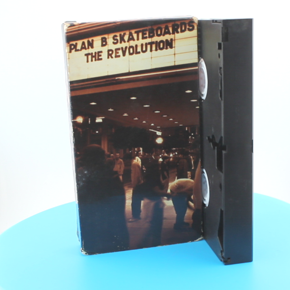 Plan B Skateboards – The Revolution (VHS, 1997)