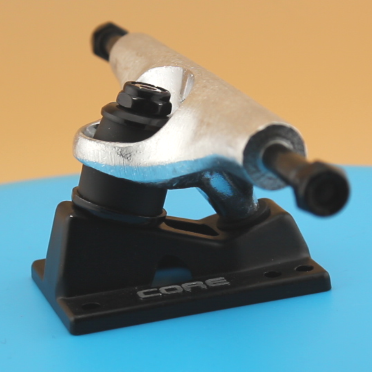 Core Trucks Skateboard Achse sliber/schwarz 5.25" (für 8" - 8.25" Boards)
