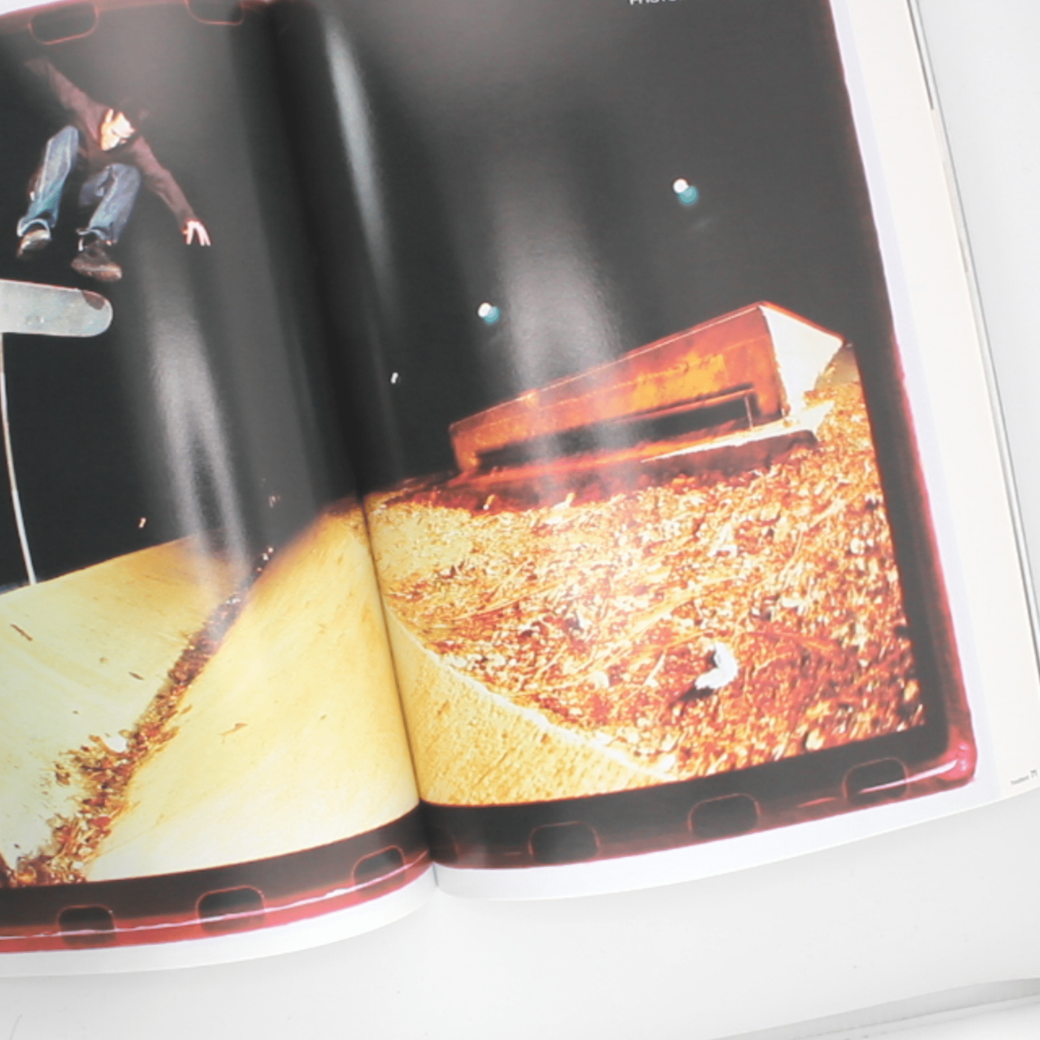 Transworld Skateboarding – 2001 Photo Annual – Jamie Thomas - OiROPE english Transworld